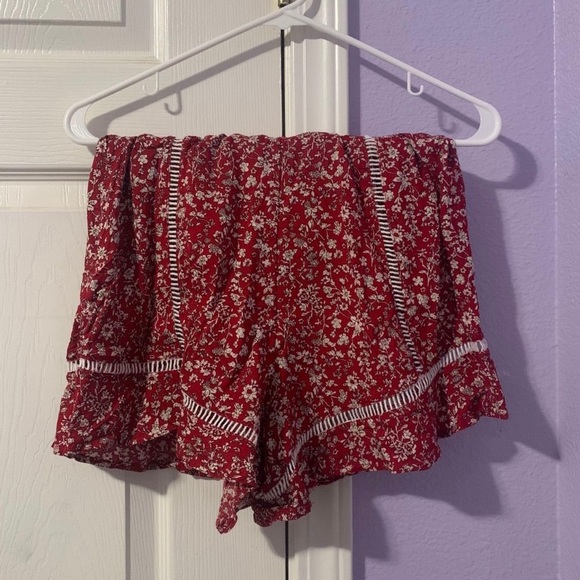 Two Piece Set. - Picture 2 of 3